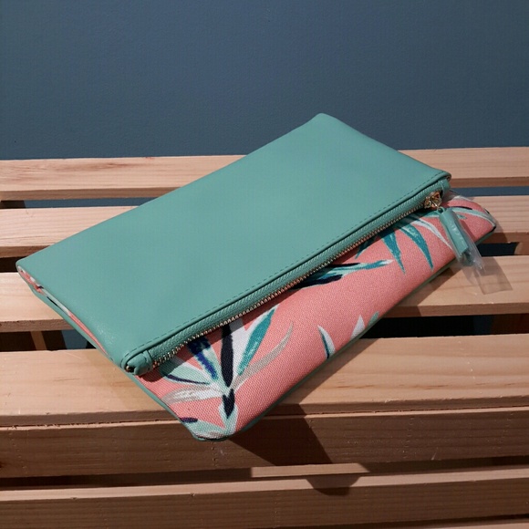 Rachel Pally Reversible, fold clutch - Picture 2 of 8